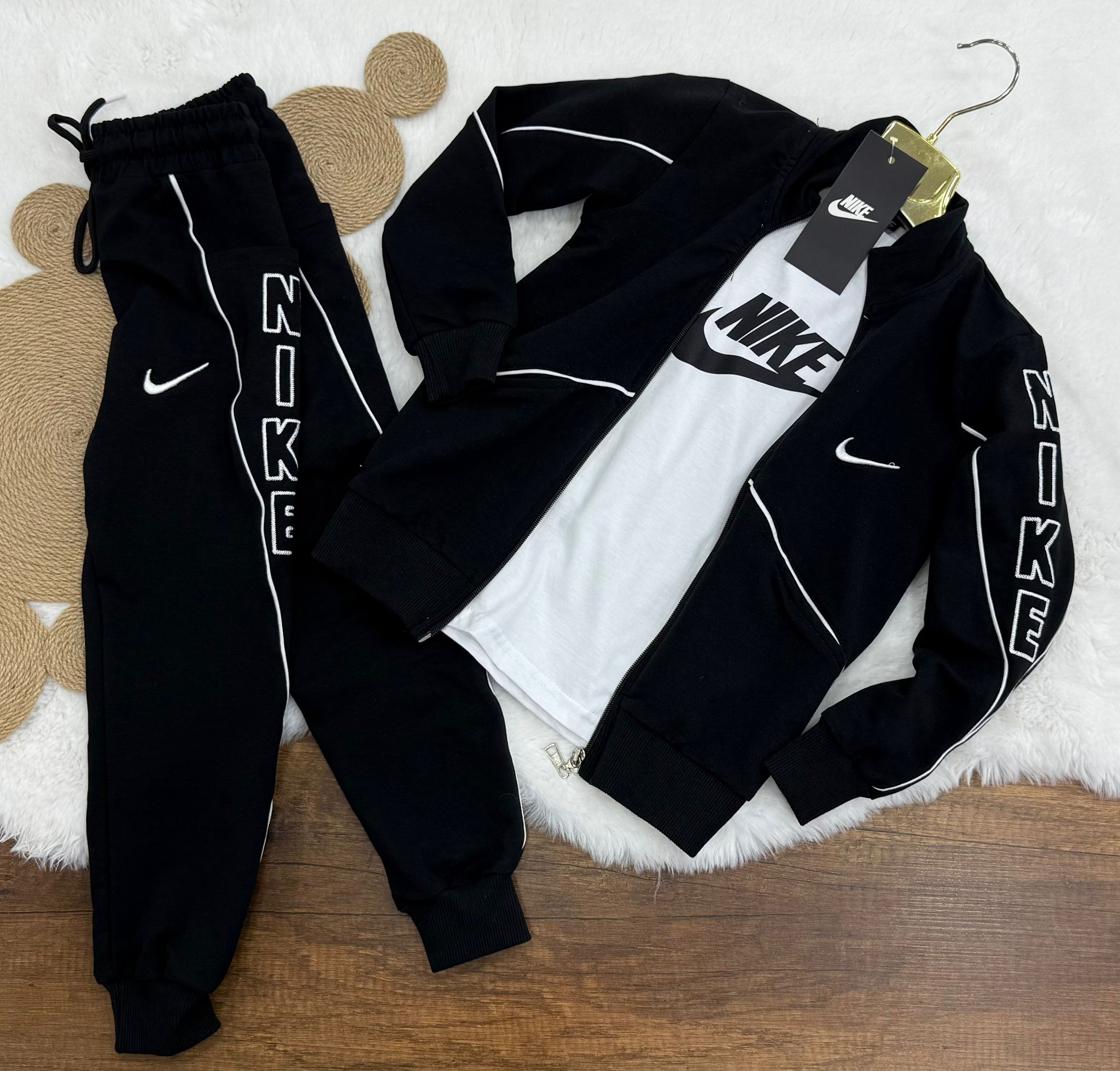 اونسومبل 03 قطع NIKE